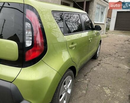 Зелений Кіа Soul, об'ємом двигуна 1.6 л та пробігом 130 тис. км за 9200 $, фото 6 на Automoto.ua