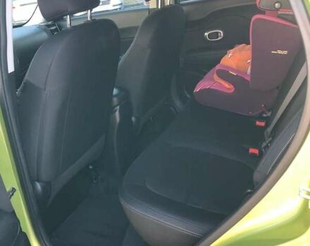 Зелений Кіа Soul, об'ємом двигуна 1.6 л та пробігом 73 тис. км за 10800 $, фото 7 на Automoto.ua