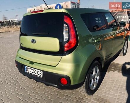 Зелений Кіа Soul, об'ємом двигуна 1.6 л та пробігом 73 тис. км за 10800 $, фото 5 на Automoto.ua