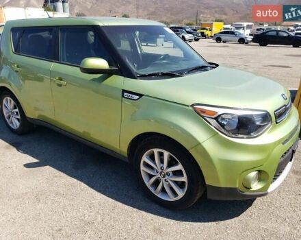 Зеленый Киа Soul, объемом двигателя 2 л и пробегом 175 тыс. км за 1200 $, фото 2 на Automoto.ua