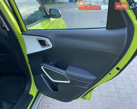 Зеленый Киа Soul, объемом двигателя 0 л и пробегом 36 тыс. км за 17400 $, фото 13 на Automoto.ua