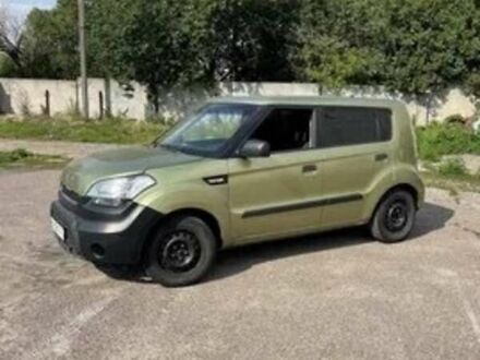 Зелений Кіа Soul, об'ємом двигуна 1.59 л та пробігом 280 тис. км за 4000 $, фото 1 на Automoto.ua