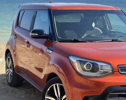 Оранжевый Киа Soul, объемом двигателя 1.6 л и пробегом 88 тыс. км за 14500 $, фото 1 на Automoto.ua