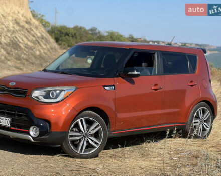 Оранжевый Киа Soul, объемом двигателя 1.6 л и пробегом 88 тыс. км за 14500 $, фото 2 на Automoto.ua