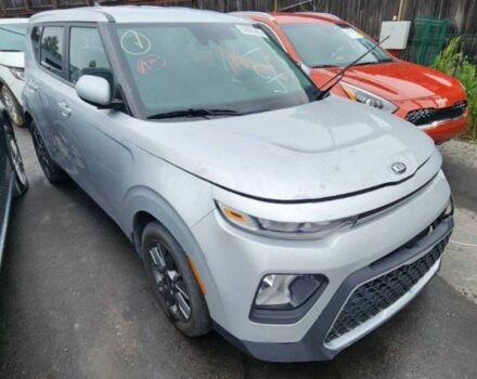 Киа Soul 2019 в Ровно на Automoto.ua Оранжевый Киа Soul, объемом двигателя 2 л и пробегом 55 тыс. км за 13500 $, фото 4 на Automoto.ua