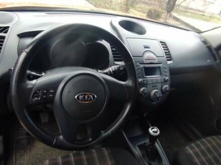 Оранжевый Киа Soul, объемом двигателя 1.59 л и пробегом 216 тыс. км за 6000 $, фото 1 на Automoto.ua