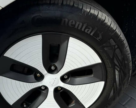 Белый Киа Soul EV, объемом двигателя 0 л и пробегом 126 тыс. км за 6300 $, фото 5 на Automoto.ua
