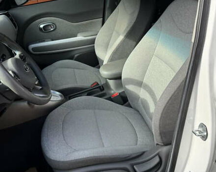 Белый Киа Soul EV, объемом двигателя 0 л и пробегом 126 тыс. км за 6300 $, фото 24 на Automoto.ua