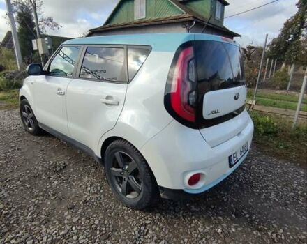 Кіа Soul EV 2015 у Івано-Франківську на Automoto.ua Білий Кіа Soul EV, об'ємом двигуна 0 л та пробігом 122 тис. км за 5800 $, фото 5 на Automoto.ua
