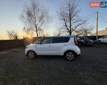 Білий Кіа Soul EV, об'ємом двигуна 0 л та пробігом 151 тис. км за 5900 $, фото 16 на Automoto.ua