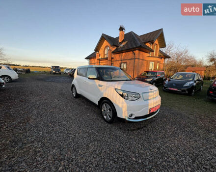 Білий Кіа Soul EV, об'ємом двигуна 0 л та пробігом 151 тис. км за 5900 $, фото 10 на Automoto.ua