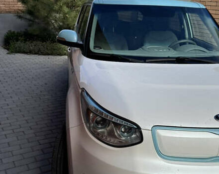 Белый Киа Soul EV, объемом двигателя 0 л и пробегом 126 тыс. км за 6300 $, фото 8 на Automoto.ua