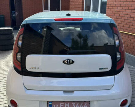 Белый Киа Soul EV, объемом двигателя 0 л и пробегом 126 тыс. км за 6300 $, фото 11 на Automoto.ua