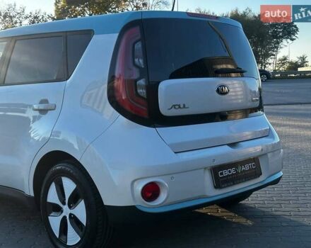 Білий Кіа Soul EV, об'ємом двигуна 0 л та пробігом 169 тис. км за 5600 $, фото 7 на Automoto.ua