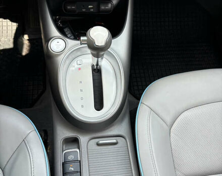 Киа Soul EV 2016 в Житомире на Automoto.ua Белый Киа Soul EV, объемом двигателя 0 л и пробегом 94 тыс. км за 8448 $, фото 4 на Automoto.ua