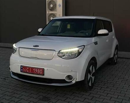 Білий Кіа Soul EV, об'ємом двигуна 0 л та пробігом 109 тис. км за 7399 $, фото 2 на Automoto.ua