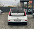 Кіа Soul EV 2016 у Луцьку на Automoto.ua Білий Кіа Soul EV, об'ємом двигуна 0 л та пробігом 116 тис. км за 7800 $, фото 15 на Automoto.ua