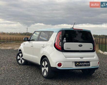 Кіа Soul EV 2016 у Луцьку на Automoto.ua Білий Кіа Soul EV, об'ємом двигуна 0 л та пробігом 116 тис. км за 7800 $, фото 108 на Automoto.ua