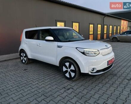 Білий Кіа Soul EV, об'ємом двигуна 0 л та пробігом 109 тис. км за 7399 $, фото 13 на Automoto.ua