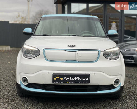 Кіа Soul EV 2016 у Луцьку на Automoto.ua Білий Кіа Soul EV, об'ємом двигуна 0 л та пробігом 116 тис. км за 7800 $, фото 1 на Automoto.ua