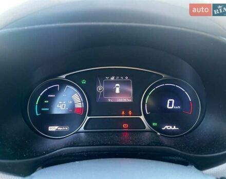 Білий Кіа Soul EV, об'ємом двигуна 0 л та пробігом 169 тис. км за 5600 $, фото 26 на Automoto.ua