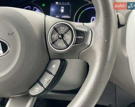 Кіа Soul EV 2016 у Луцьку на Automoto.ua Білий Кіа Soul EV, об'ємом двигуна 0 л та пробігом 116 тис. км за 7800 $, фото 42 на Automoto.ua