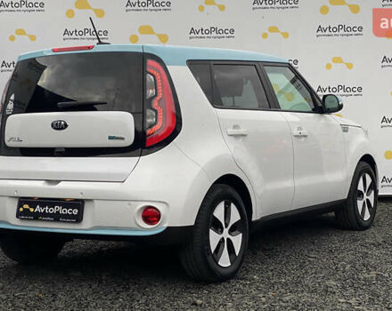 Кіа Soul EV 2016 у Луцьку на Automoto.ua Білий Кіа Soul EV, об'ємом двигуна 0 л та пробігом 116 тис. км за 7800 $, фото 99 на Automoto.ua