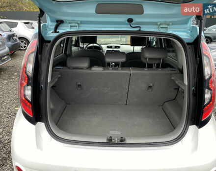 Кіа Soul EV 2016 у Луцьку на Automoto.ua Білий Кіа Soul EV, об'ємом двигуна 0 л та пробігом 116 тис. км за 7800 $, фото 63 на Automoto.ua