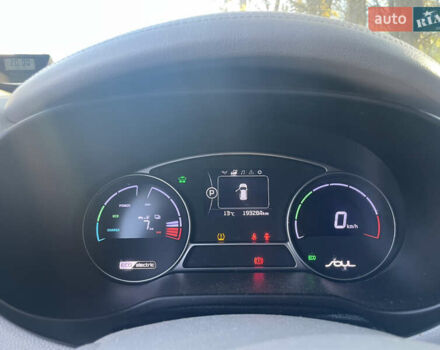 Белый Киа Soul EV, объемом двигателя 0 л и пробегом 193 тыс. км за 8000 $, фото 6 на Automoto.ua