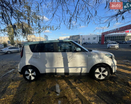 Белый Киа Soul EV, объемом двигателя 0 л и пробегом 193 тыс. км за 8000 $, фото 3 на Automoto.ua
