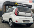 Кіа Soul EV 2016 у Луцьку на Automoto.ua Білий Кіа Soul EV, об'ємом двигуна 0 л та пробігом 116 тис. км за 7800 $, фото 8 на Automoto.ua