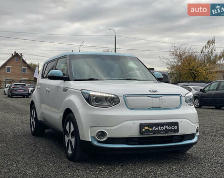 Кіа Soul EV 2016 у Луцьку на Automoto.ua Білий Кіа Soul EV, об'ємом двигуна 0 л та пробігом 116 тис. км за 7800 $, фото 72 на Automoto.ua