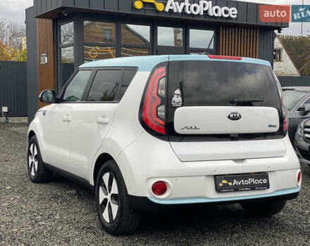 Кіа Soul EV 2016 у Луцьку на Automoto.ua Білий Кіа Soul EV, об'ємом двигуна 0 л та пробігом 116 тис. км за 7800 $, фото 9 на Automoto.ua