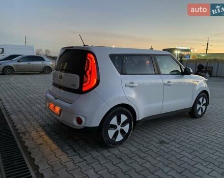 Білий Кіа Soul EV, об'ємом двигуна 0 л та пробігом 109 тис. км за 7399 $, фото 8 на Automoto.ua