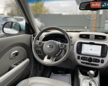 Кіа Soul EV 2016 у Луцьку на Automoto.ua Білий Кіа Soul EV, об'ємом двигуна 0 л та пробігом 116 тис. км за 7800 $, фото 39 на Automoto.ua