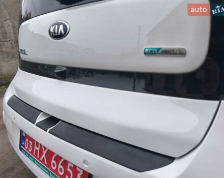 Белый Киа Soul EV, объемом двигателя 0 л и пробегом 165 тыс. км за 10600 $, фото 14 на Automoto.ua
