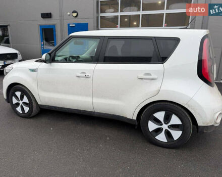 Белый Киа Soul EV, объемом двигателя 0 л и пробегом 114 тыс. км за 10250 $, фото 1 на Automoto.ua