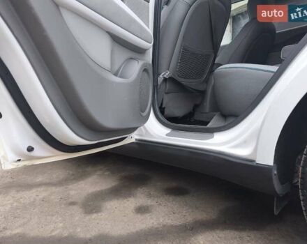 Белый Киа Soul EV, объемом двигателя 0 л и пробегом 165 тыс. км за 10600 $, фото 44 на Automoto.ua