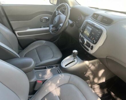 Білий Кіа Soul EV, об'ємом двигуна 0 л та пробігом 112 тис. км за 10900 $, фото 11 на Automoto.ua