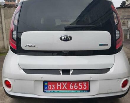 Белый Киа Soul EV, объемом двигателя 0 л и пробегом 165 тыс. км за 10600 $, фото 12 на Automoto.ua