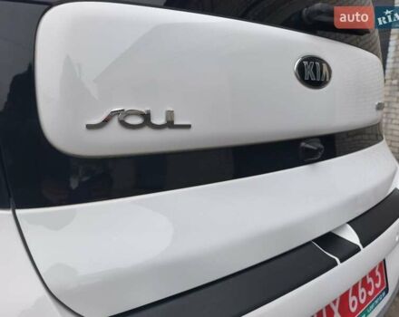 Белый Киа Soul EV, объемом двигателя 0 л и пробегом 165 тыс. км за 10600 $, фото 11 на Automoto.ua