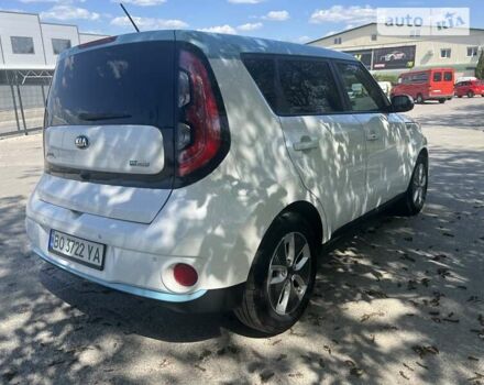 Белый Киа Soul EV, объемом двигателя 0 л и пробегом 112 тыс. км за 11600 $, фото 3 на Automoto.ua