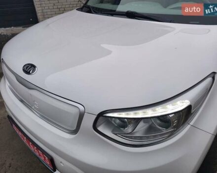 Белый Киа Soul EV, объемом двигателя 0 л и пробегом 165 тыс. км за 10600 $, фото 20 на Automoto.ua
