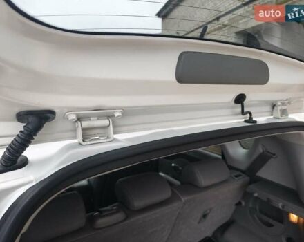 Белый Киа Soul EV, объемом двигателя 0 л и пробегом 165 тыс. км за 10600 $, фото 51 на Automoto.ua