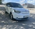 Білий Кіа Soul EV, об'ємом двигуна 0 л та пробігом 112 тис. км за 11600 $, фото 2 на Automoto.ua