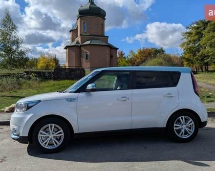 Киа Soul EV 2018 в Киеве на Automoto.ua Белый Киа Soul EV, объемом двигателя 0 л и пробегом 49 тыс. км за 12800 $, фото 5 на Automoto.ua