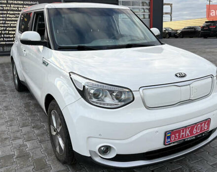 Белый Киа Soul EV, объемом двигателя 0 л и пробегом 167 тыс. км за 9900 $, фото 2 на Automoto.ua