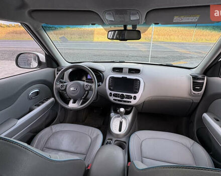 Белый Киа Soul EV, объемом двигателя 0 л и пробегом 167 тыс. км за 9900 $, фото 28 на Automoto.ua