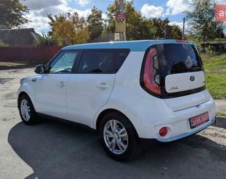 Киа Soul EV 2018 в Киеве на Automoto.ua Белый Киа Soul EV, объемом двигателя 0 л и пробегом 49 тыс. км за 12800 $, фото 11 на Automoto.ua