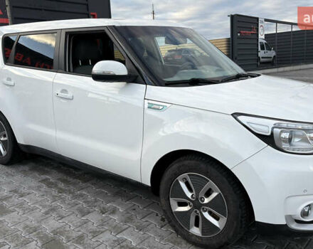 Белый Киа Soul EV, объемом двигателя 0 л и пробегом 167 тыс. км за 9900 $, фото 3 на Automoto.ua
